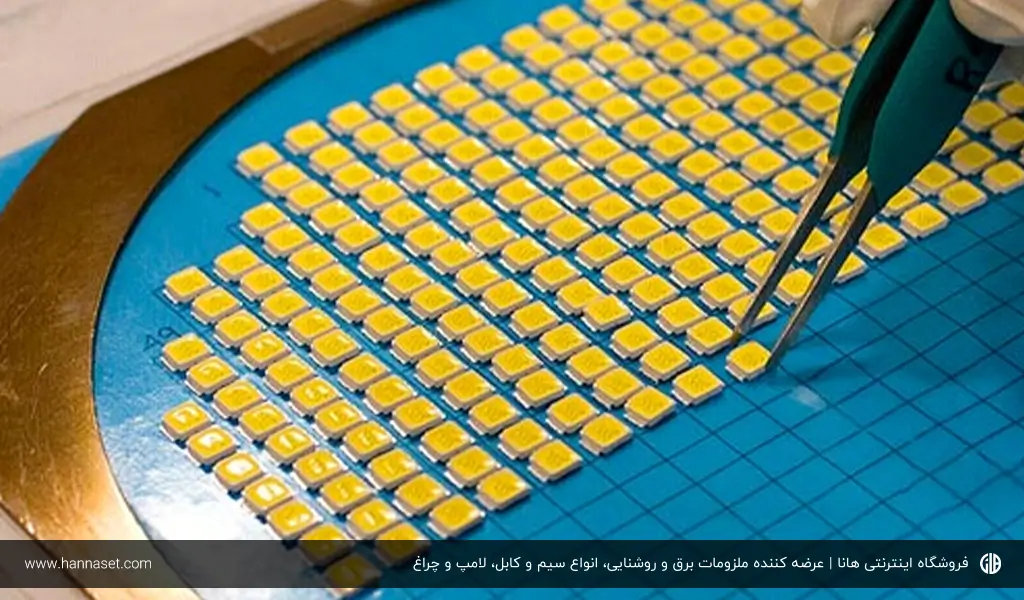 تفاوت لامپ های COB و SMD و کاربردهای آن ها 4 مشخصات و تفاوت لامپ های SMD و COB